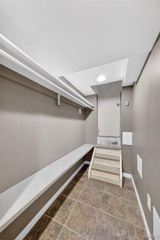 8932 Moritz Avenue, Brentwood, MO 63144