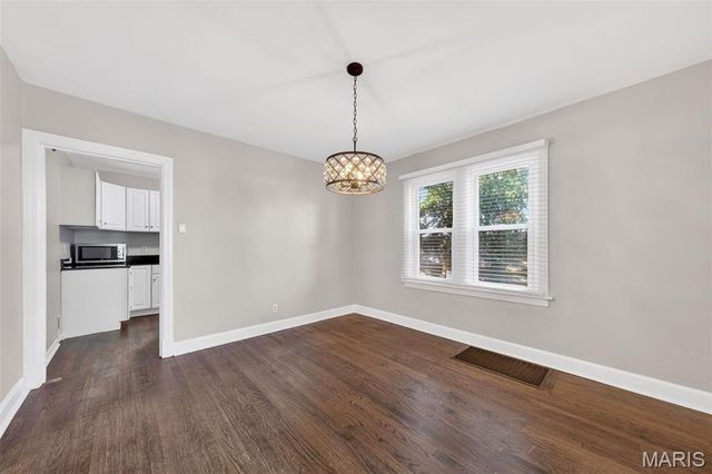 8932 Moritz Avenue, Brentwood, MO 63144