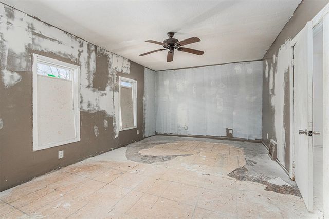 410 Division Street, Benton Harbor, MI 49022