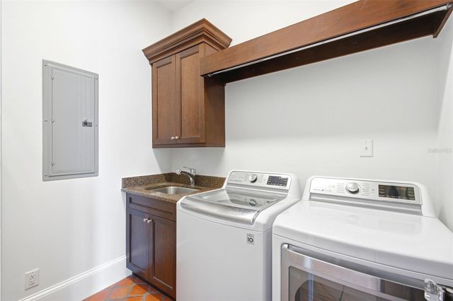2228 AZALEA PLACE, Winter Park, FL 32789