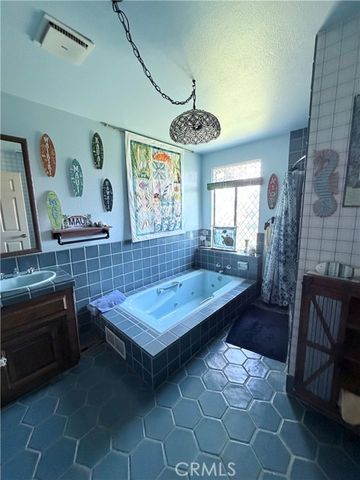 2075 Cambridge Way, Santa Maria, CA 93454