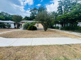 339 Como, San Antonio, TX 78220