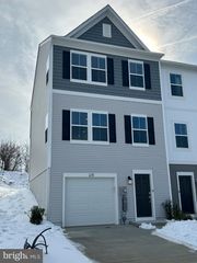 113 KINCADE CT, Martinsburg, WV 25401