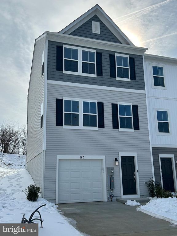 113 KINCADE CT, Martinsburg, WV 25401