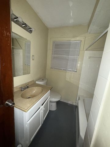 1964 CLIFTON AVE, Memphis, TN 38127