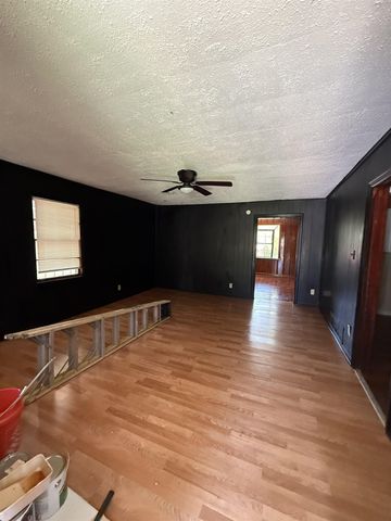 1964 CLIFTON AVE, Memphis, TN 38127