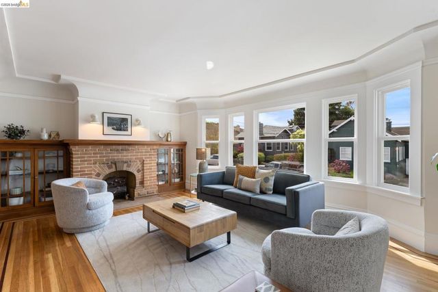 230 Ashton Ave, San Francisco, CA 94112