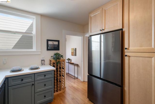 230 Ashton Ave, San Francisco, CA 94112