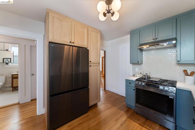 230 Ashton Ave, San Francisco, CA 94112