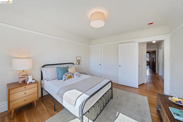 230 Ashton Ave, San Francisco, CA 94112