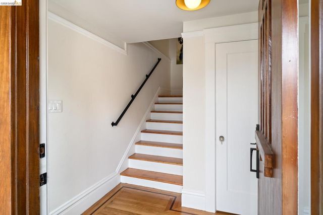 230 Ashton Ave, San Francisco, CA 94112