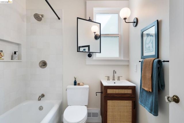 230 Ashton Ave, San Francisco, CA 94112