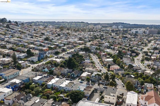 230 Ashton Ave, San Francisco, CA 94112