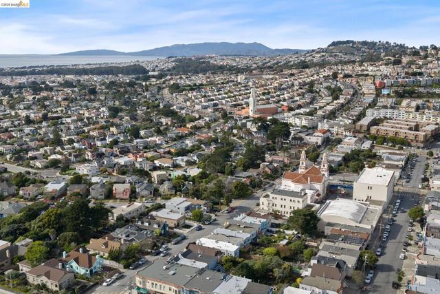 230 Ashton Ave, San Francisco, CA 94112