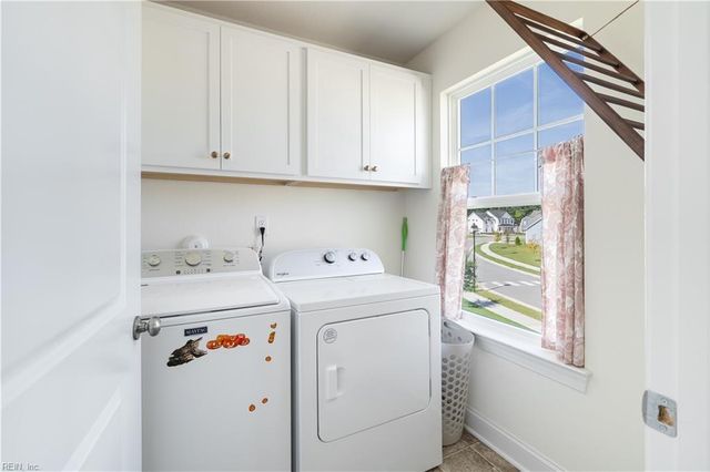 300 Farmstead LOOP, Moyock, NC 27958