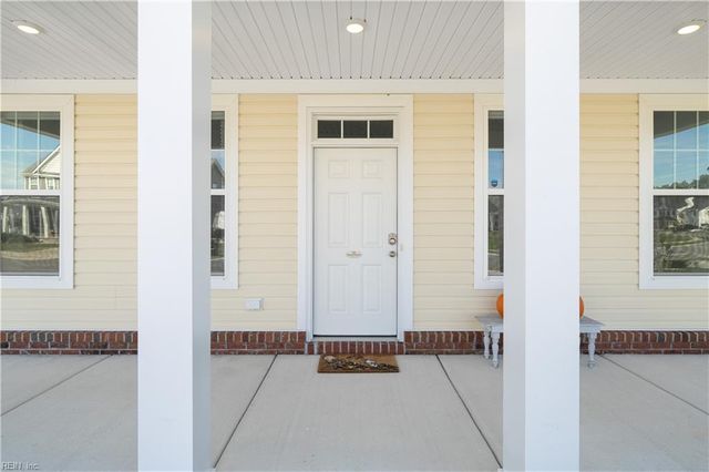 300 Farmstead LOOP, Moyock, NC 27958