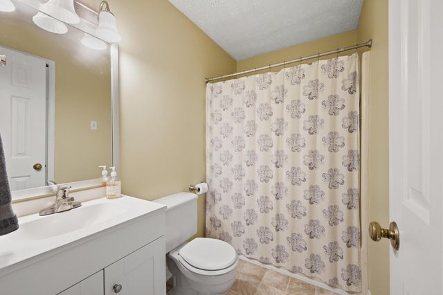 221 Apple Way, Frankfort, KY 40601