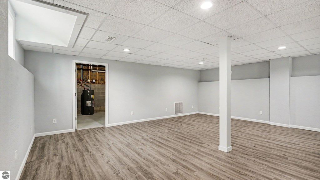 Image 31 of property listing at 6820 W Shore Drive, Weidman, MI 48893