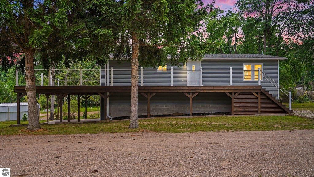 Image 36 of property listing at 6820 W Shore Drive, Weidman, MI 48893