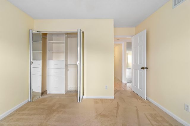 7334 Devon Dr 108, Tamarac, FL 33321