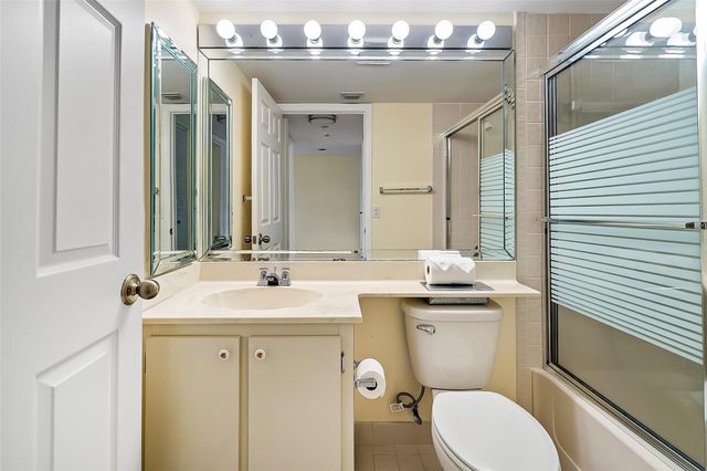 7334 Devon Dr 108, Tamarac, FL 33321