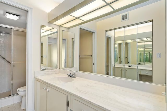 7334 Devon Dr 108, Tamarac, FL 33321