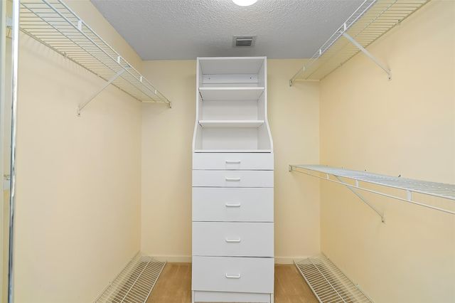 7334 Devon Dr 108, Tamarac, FL 33321