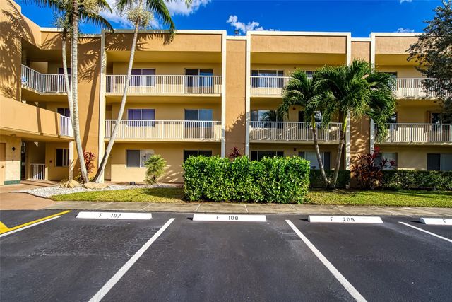 7334 Devon Dr 108, Tamarac, FL 33321