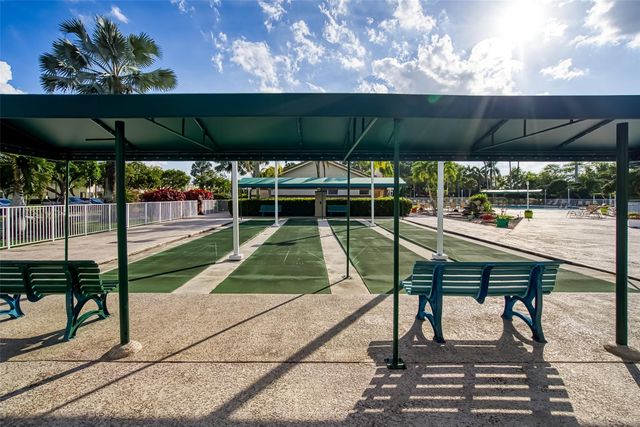 7334 Devon Dr 108, Tamarac, FL 33321