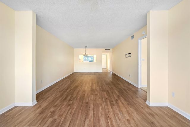 7334 Devon Dr 108, Tamarac, FL 33321