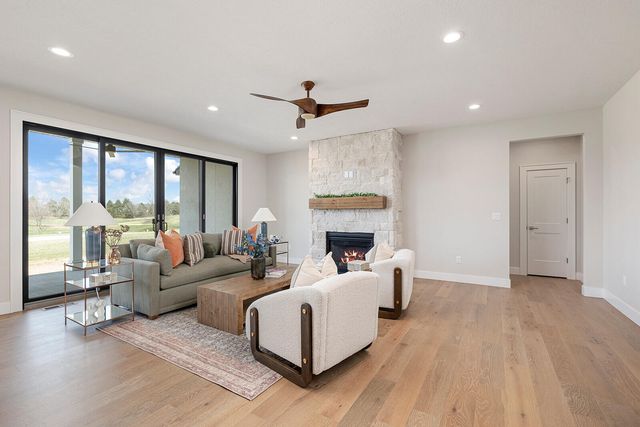 4133 E Vintage Point Drive, Rogersville, MO 65742