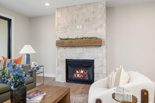 4133 E Vintage Point Drive, Rogersville, MO 65742