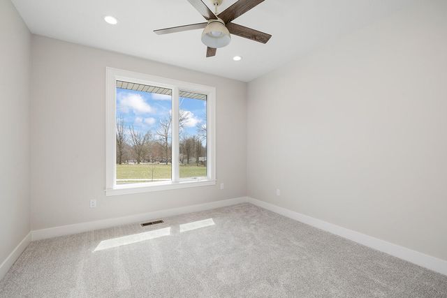 4133 E Vintage Point Drive, Rogersville, MO 65742