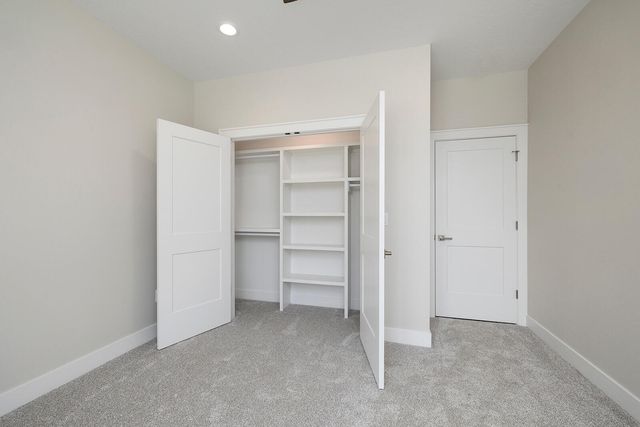 4133 E Vintage Point Drive, Rogersville, MO 65742