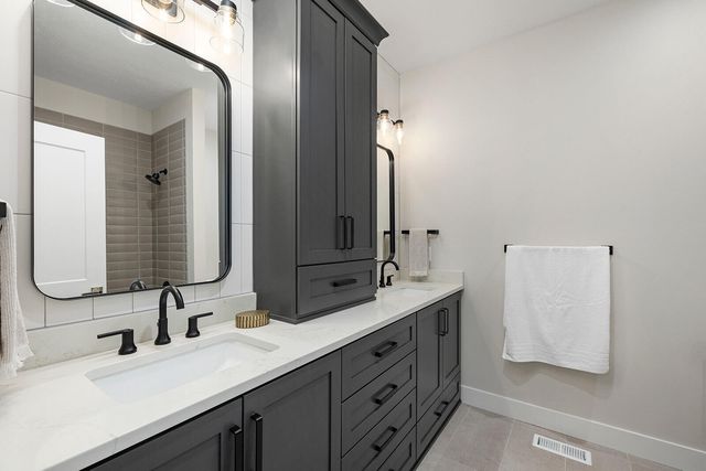 4133 E Vintage Point Drive, Rogersville, MO 65742