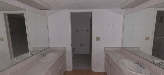 700 STARKEY RD 1224, Largo, FL 33771