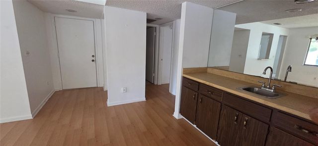 700 STARKEY RD 1224, Largo, FL 33771