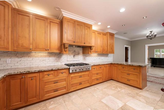 1512 Highway Road, Burlingame, CA 94010