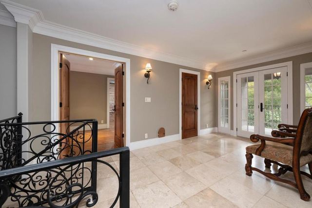 1512 Highway Road, Burlingame, CA 94010