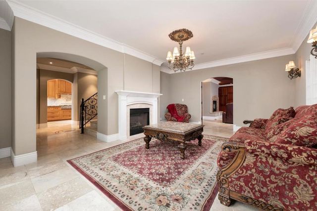1512 Highway Road, Burlingame, CA 94010