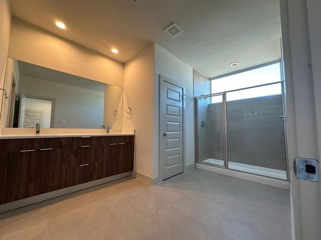 6804 Troya Lane, Houston, TX 77092