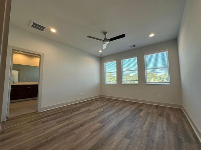6804 Troya Lane, Houston, TX 77092