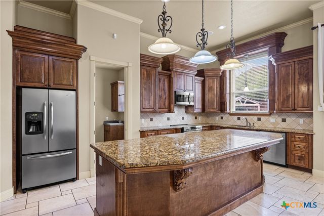 6006 Chimney Hill Drive, Nolanville, TX 76559