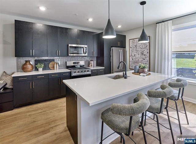 51 Okner Parkway 3010, Livingston, NJ 07039