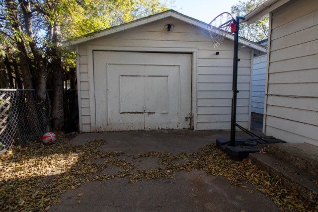 603 Lilly Street, Cleburne, TX 76033