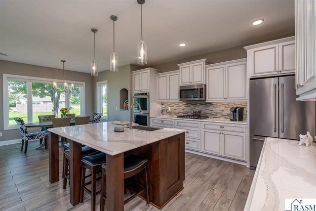 301 Dancing Waters Circle, Mankato, MN 56001