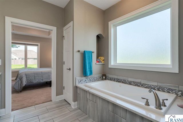 301 Dancing Waters Circle, Mankato, MN 56001
