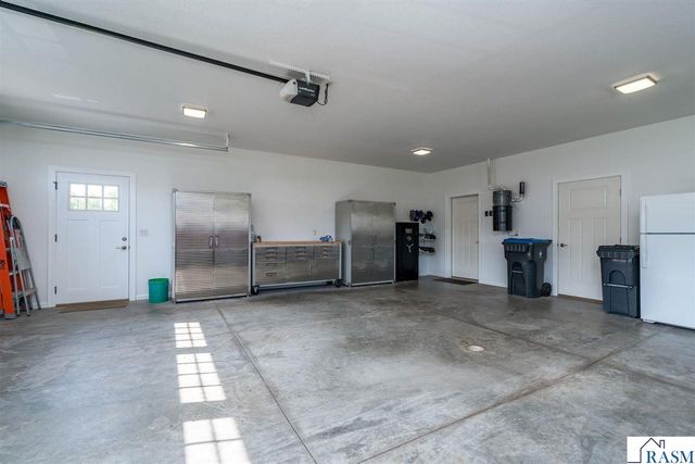 301 Dancing Waters Circle, Mankato, MN 56001