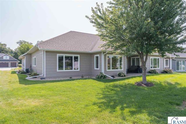 301 Dancing Waters Circle, Mankato, MN 56001