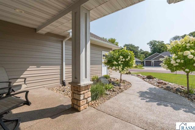 301 Dancing Waters Circle, Mankato, MN 56001